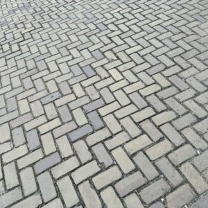 Keiformaat brons genuanceerd (P16)