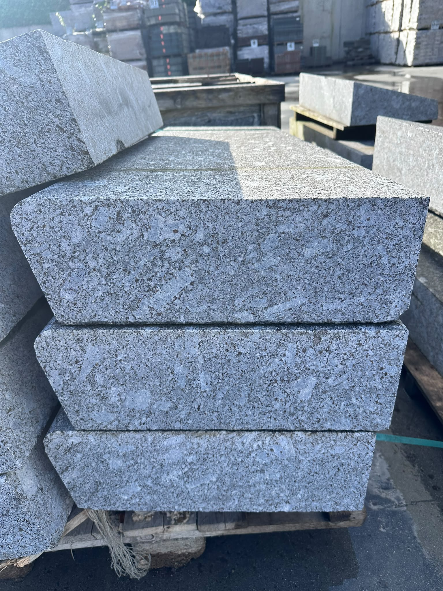Traptreden graniet 150x44/47/16 (P42) - Afbeelding 2