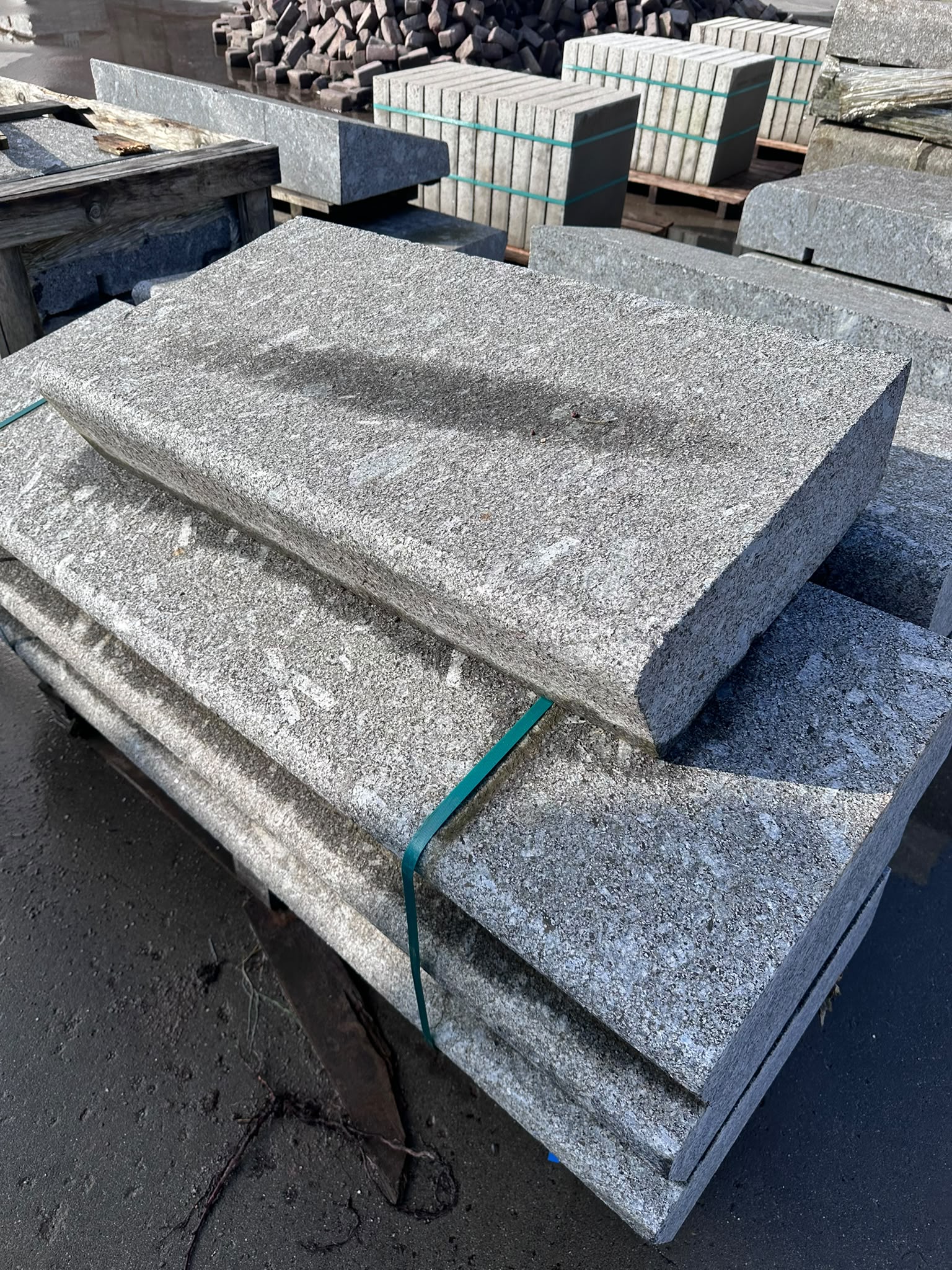 Traptreden graniet 90x44/47x16 (P42)